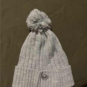 MICHAEL Michael Kors Gray Knit Pom-Pom Hat